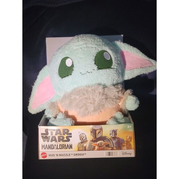 Disney's Star Wars: The Mandalorian Grogu Hug 'n Nuzzle Plush by Mattel 10" - Picture 4 of 7
